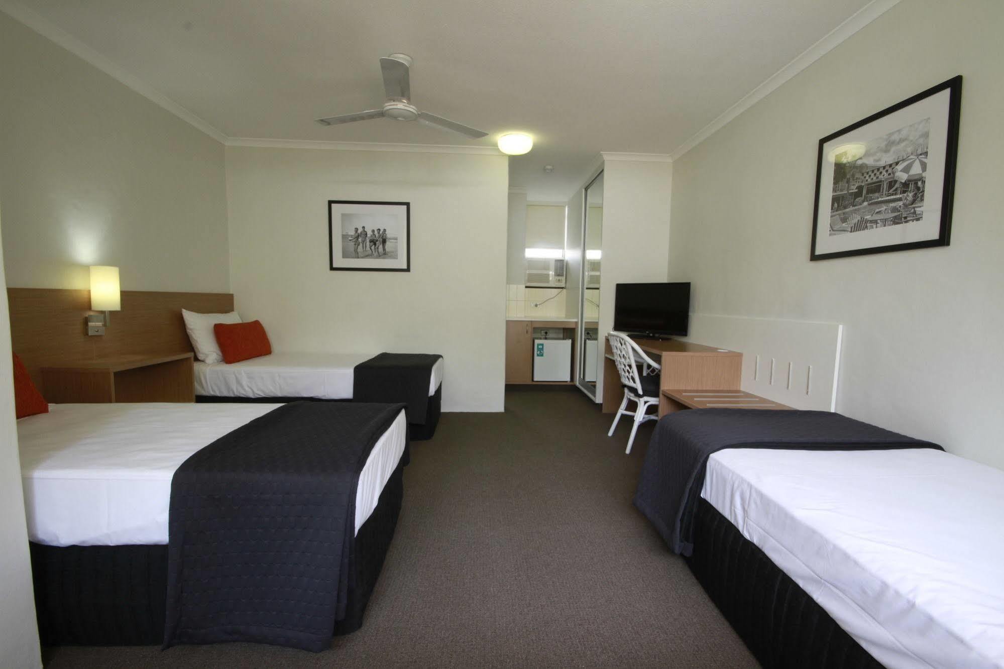 Darcy Arms Hotel Motel Gold Coast Eksteriør billede